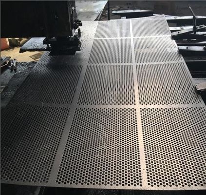 ASTM AISI Paslanmaz Çelik Delme Plakası 0.3mm SUS304L Soğuk Haddelenmiş Yuvarlak Delik