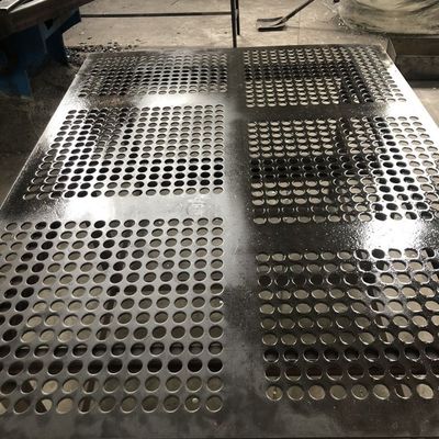 ASTM SS304H SS Çelik Levha 3mm Soğuk Haddelenmiş Yuvarlak Delikli Delikli Sac AISI