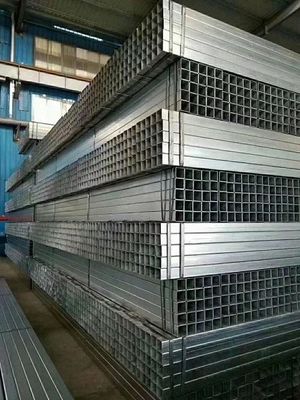Galvanizli Kare Dikdörtgen Çelik Borular Sıcak Daldırma İçi Boş Bölüm Sera