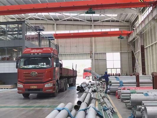 Kazanlar için A387 Dikişsiz Boru 200mm Krom Molibden Alaşımlı Çelik Borular
